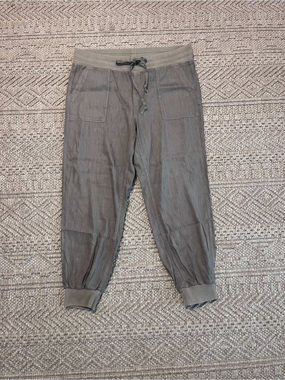Kut from Kloth Mirabella Crop Joggers